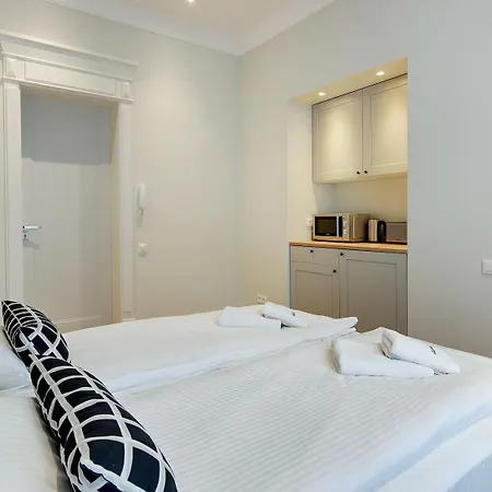 Dom & House - Quattro Premium Appartamento *