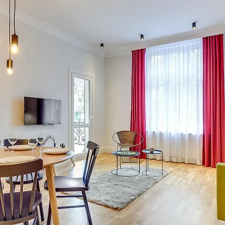 Dom & House - Quattro Premium Appartamento